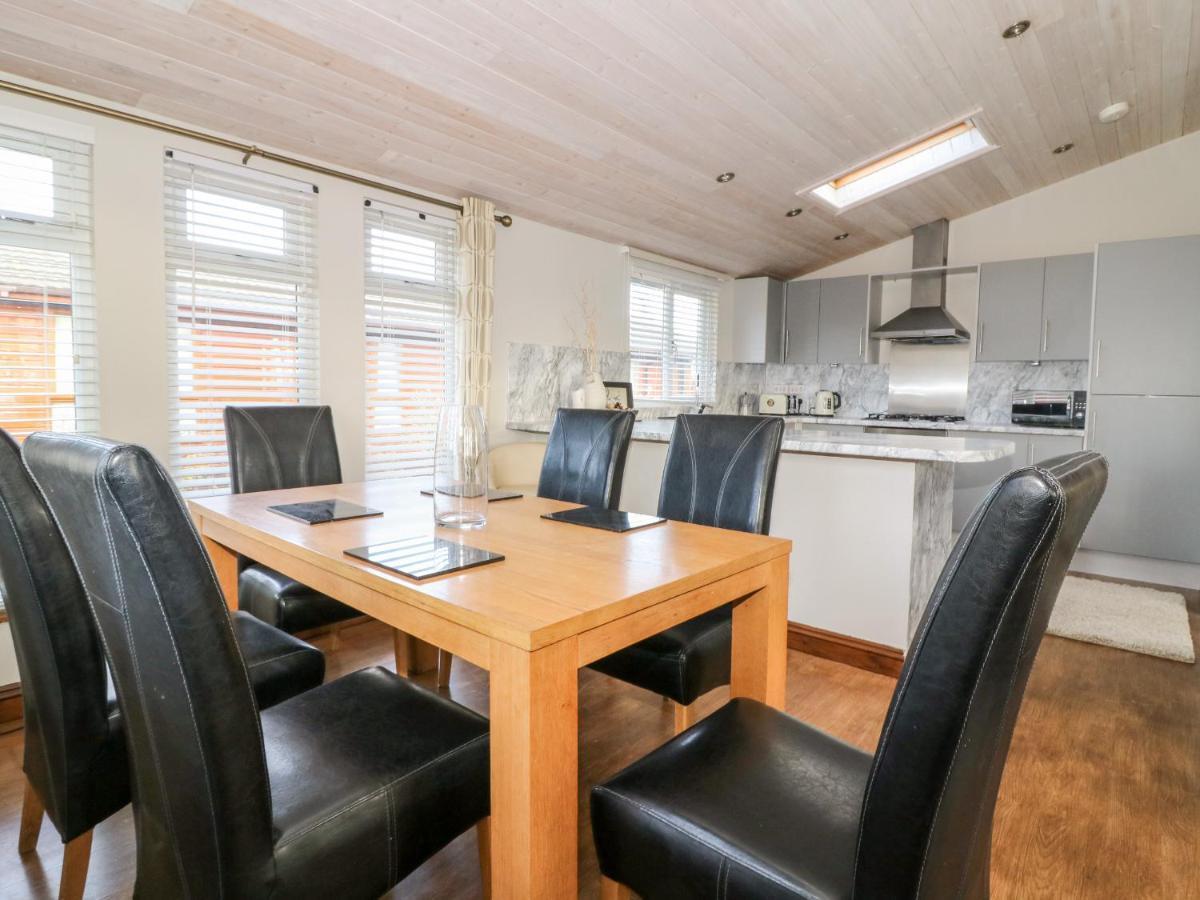 Oakwood Lodge York Eksteriør bilde