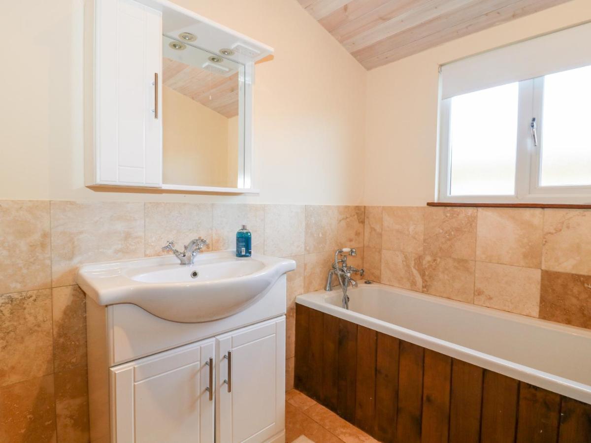 Oakwood Lodge York Eksteriør bilde