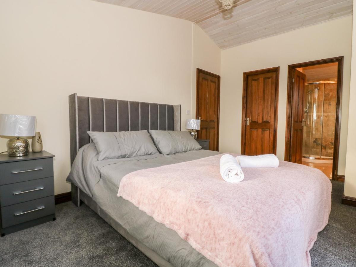 Oakwood Lodge York Eksteriør bilde